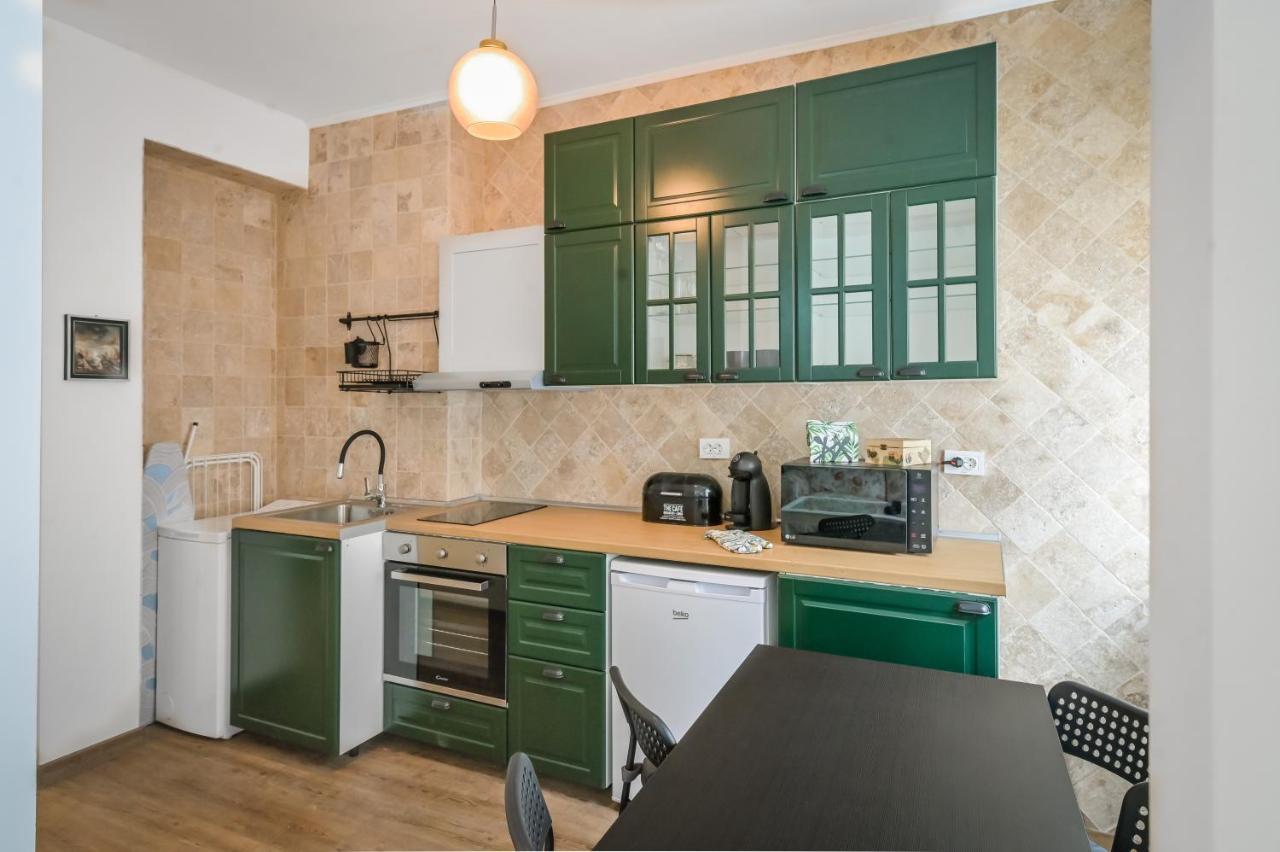 Floral Studio Retreat In Sofia City Center By Flat Mаnager Εξωτερικό φωτογραφία